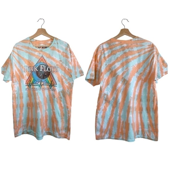 Liquid Blue Tops - LIQUID BLUE Pink Floyd Tie Dye Band Tee Size L